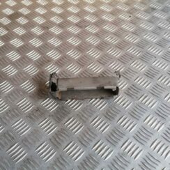 Dzinēja vadības bloka stiprinājums priekš SKODA OCTAVIA 2012