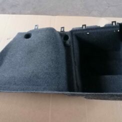 Bagāžnieka nodalījuma sānu apdare priekš SKODA OCTAVIA 2012