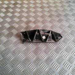 Aizmugurēja bufera kronšteins priekš SKODA OCTAVIA 2012