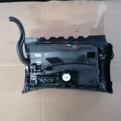 Mantu glabāšanas nodalījums pasažiera pusē priekš SKODA OCTAVIA 2012