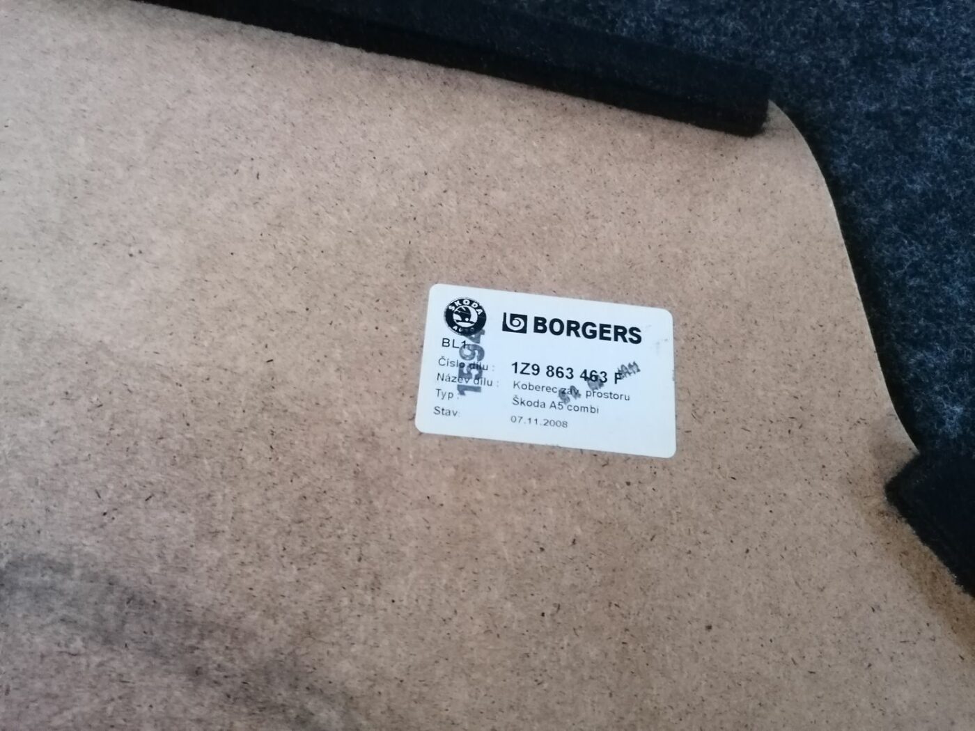 Bagāžnieka grīda priekš SKODA OCTAVIA 2012