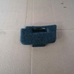 Bagāžnieka nodalījuma sānu apdares lūka priekš SKODA OCTAVIA 2012