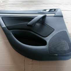 Aizmugurējo kreiso durvju apdare priekš SKODA OCTAVIA 2012