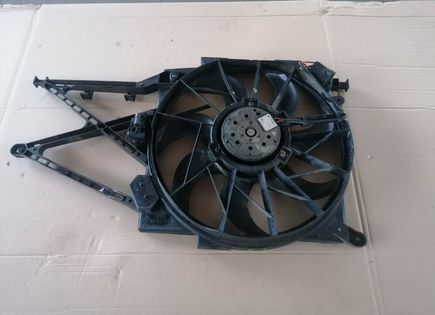 Dzesēšanas radiatora ventilators priekš OPEL ZAFIRA 2002