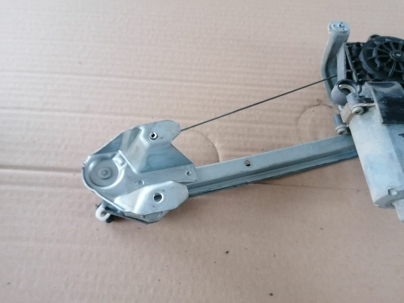 Stikla pacelšanas mehānisms aizmugurējais kreisais priekš OPEL ZAFIRA 2002