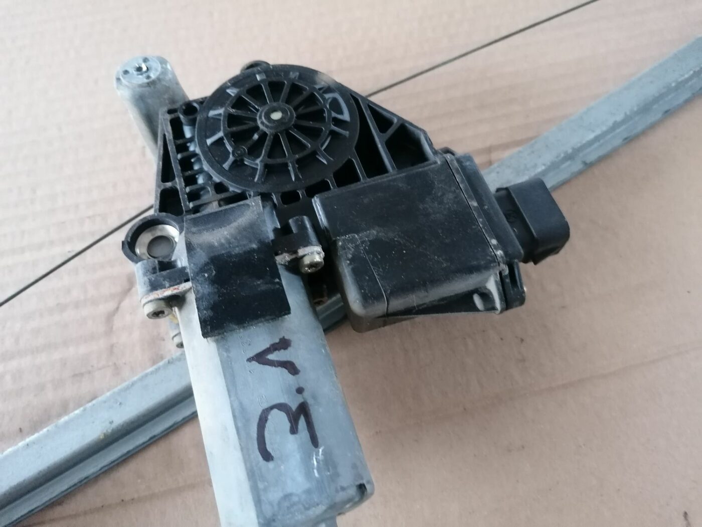 Stikla pacelšanas mehānisms aizmugurējais kreisais priekš OPEL ZAFIRA 2002