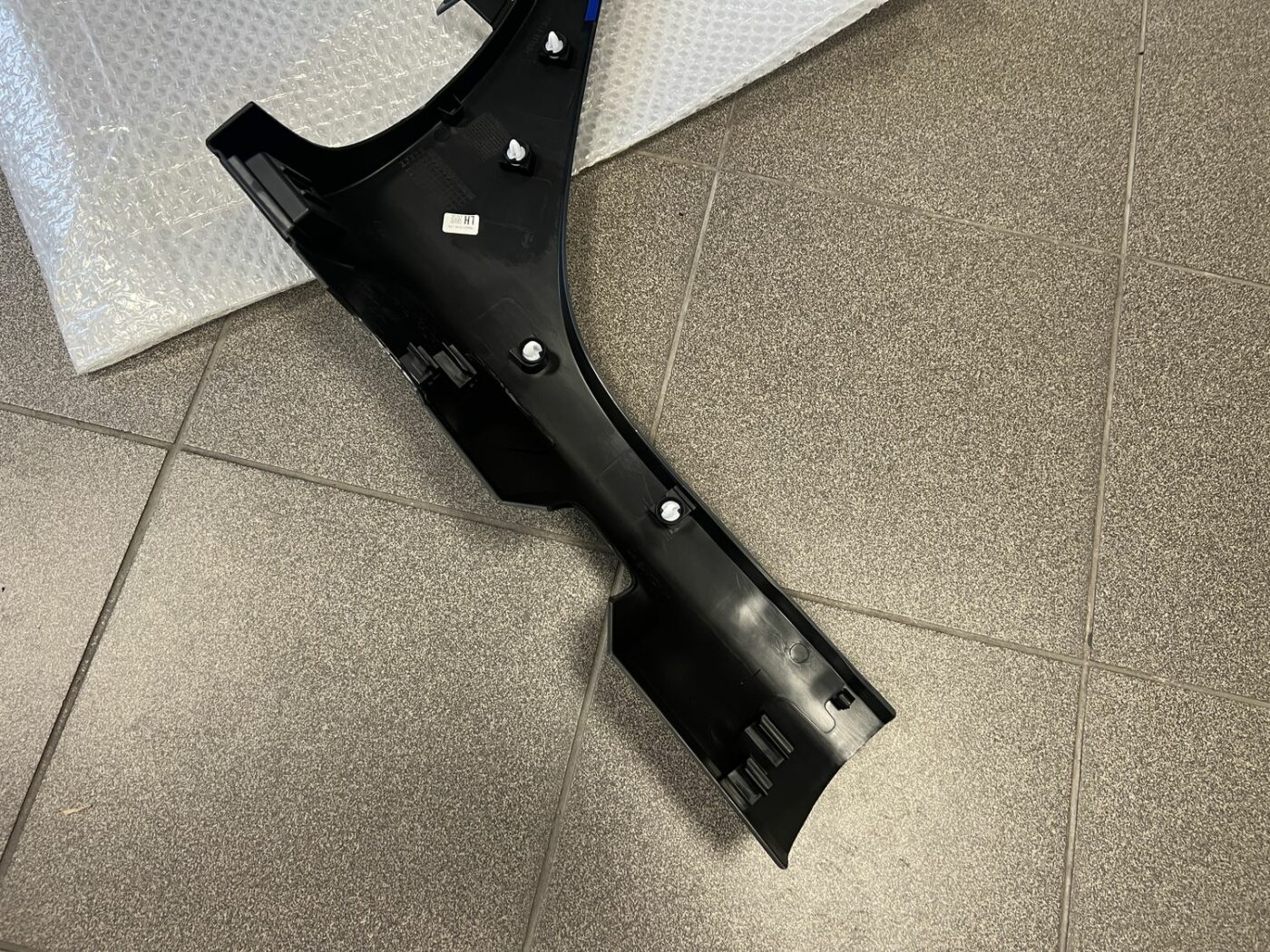 Priekšēja spārna uzlika/moldings priekš DACIA SANDERO/RENAULT 2017