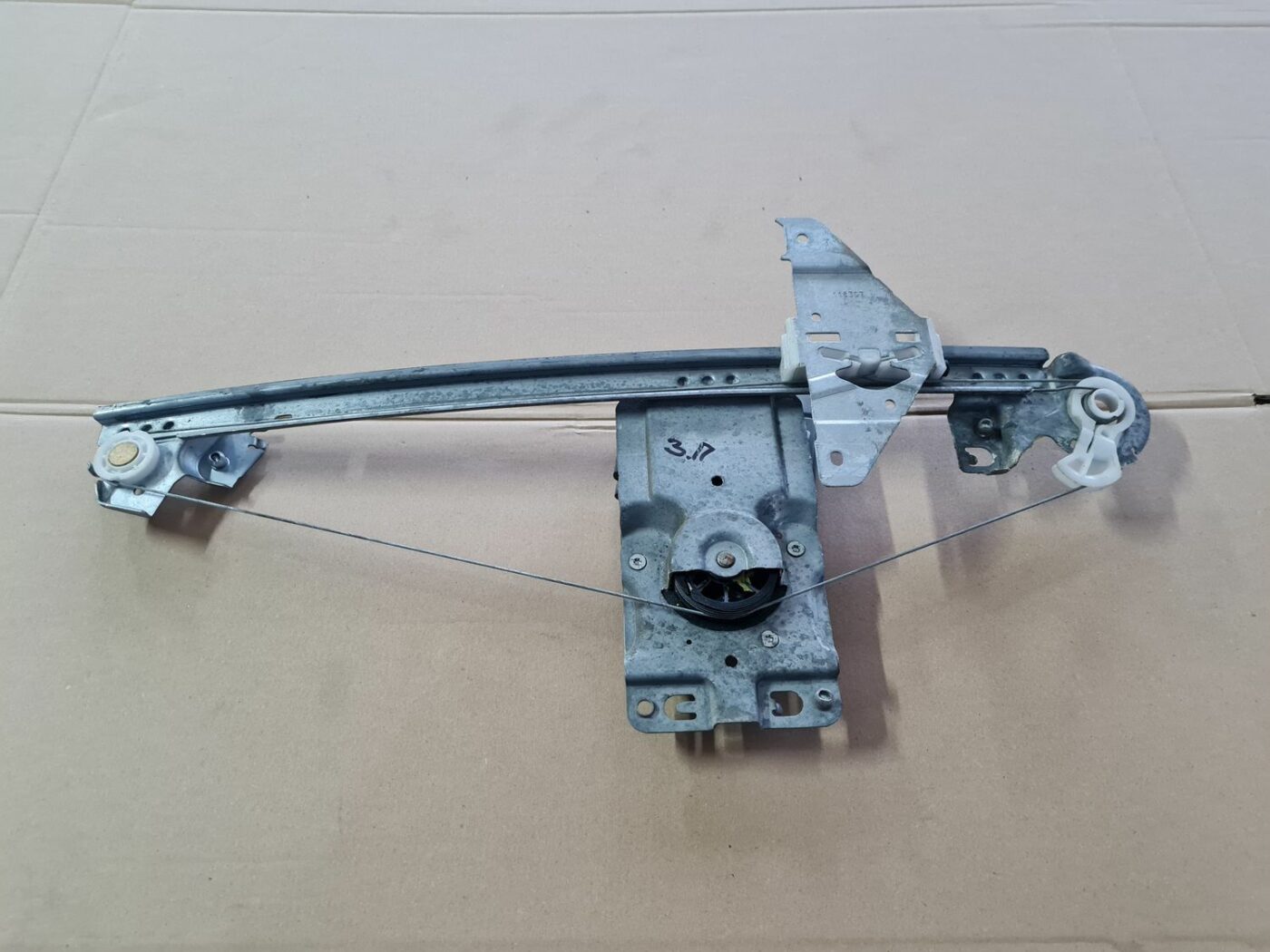 Stikla pacelšanas mehānisms aizmugurējais labais priekš PEUGEOT 307 2003