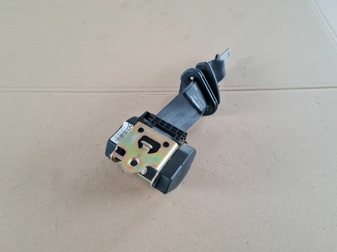 Aizmugurējā labā drošības josta priekš PEUGEOT 307 2003 1 Aizmugurējā labā drošības josta priekš PEUGEOT 307 2003