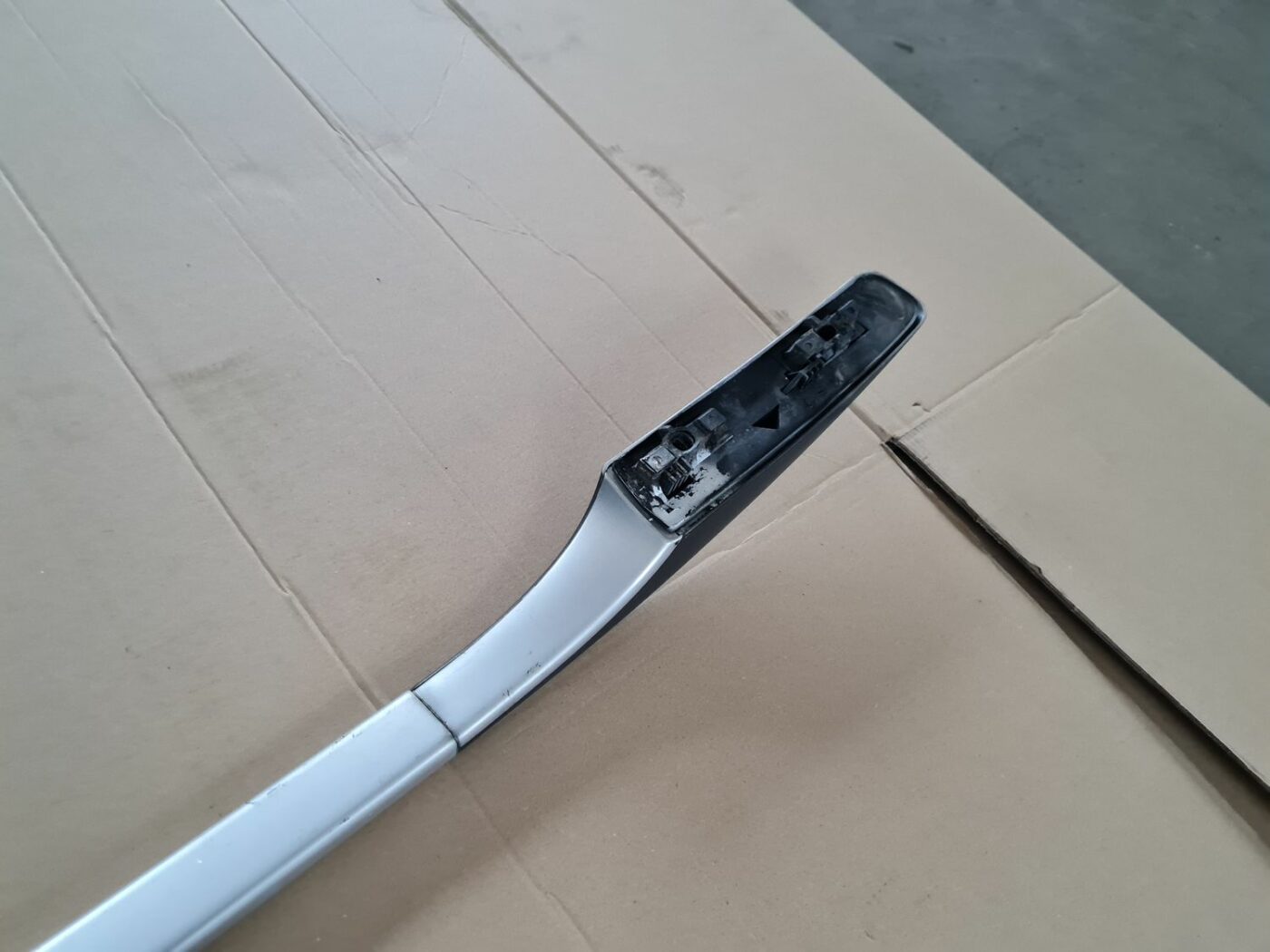 Jumta reliņi priekš PEUGEOT 307 2003 4 Jumta reliņi priekš PEUGEOT 307 2003