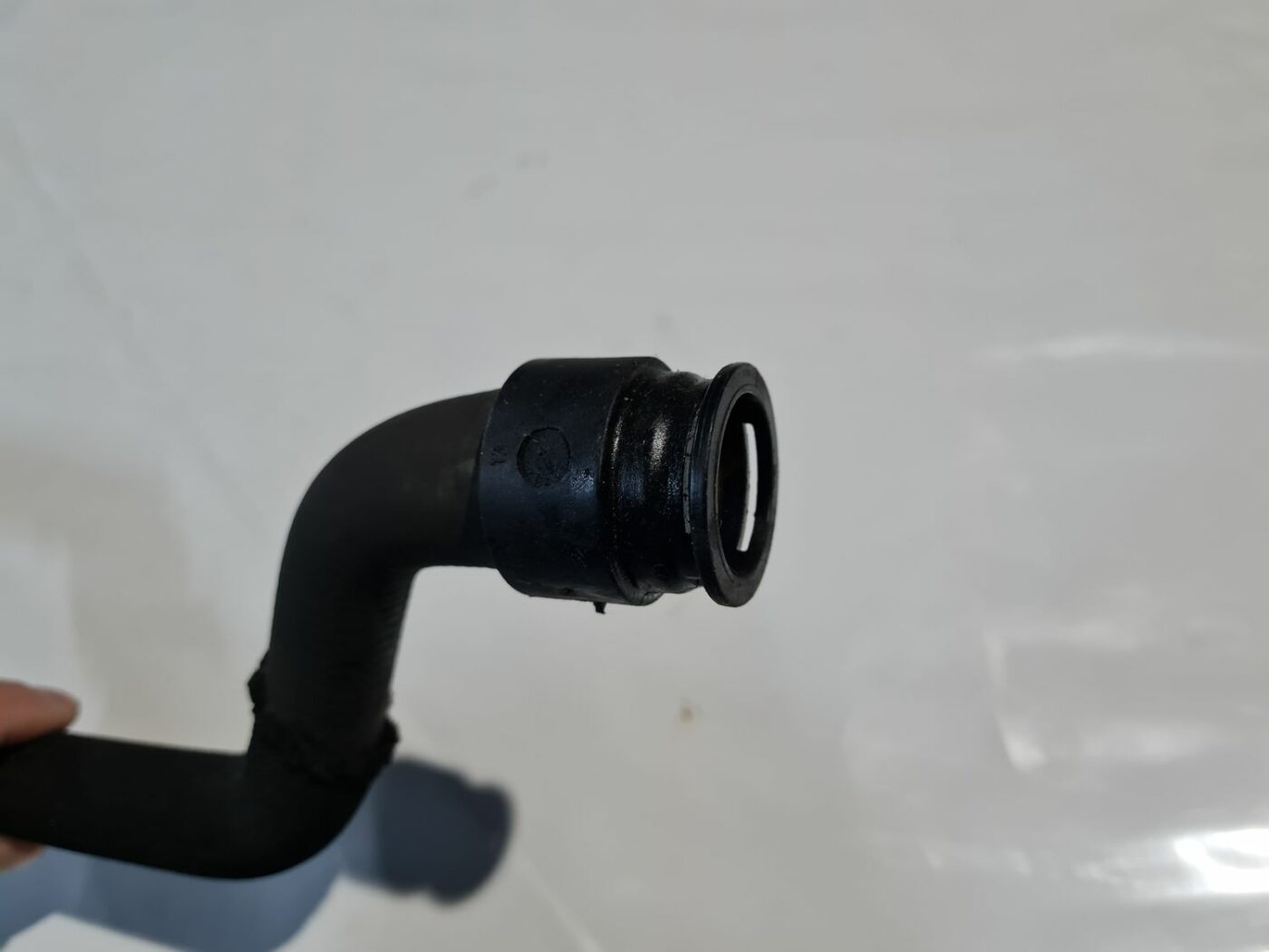 Dzesēšanas caurule priekš CITROEN C4 2006-2 3 Dzesēšanas caurule priekš CITROEN C4 2006-2