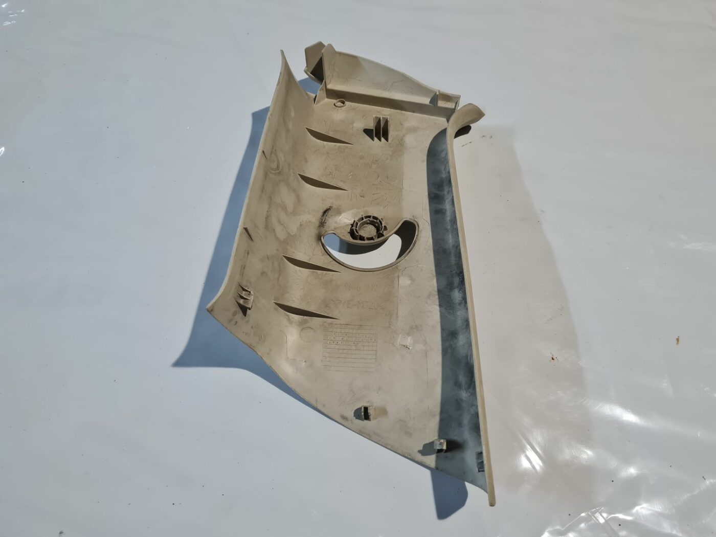 Vidējas salona statnes apdare priekš CITROEN C4 2006-2