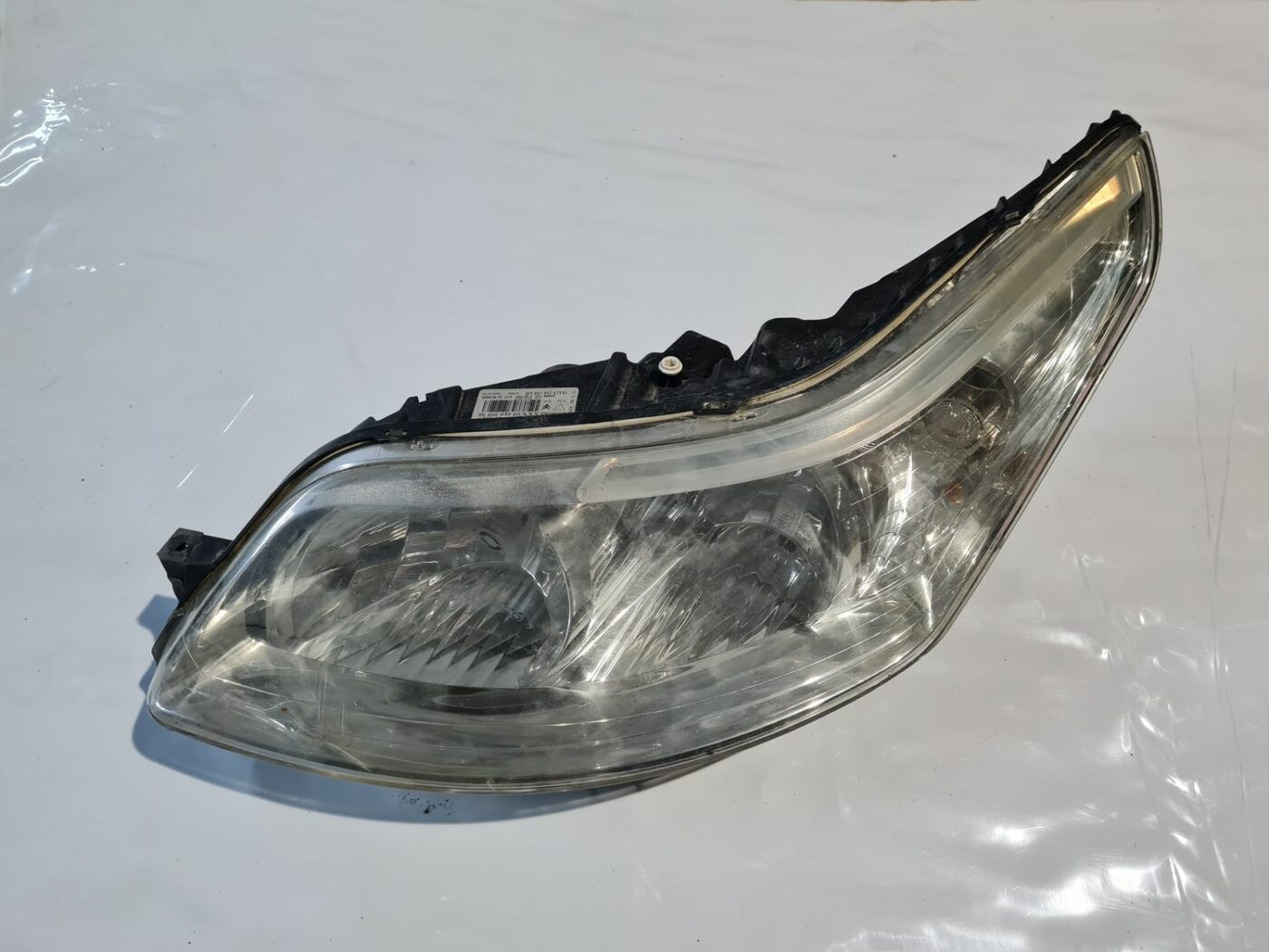 Priekšējais kreisais lukturis priekš CITROEN C4 2006-2 1 Priekšējais kreisais lukturis priekš CITROEN C4 2006-2