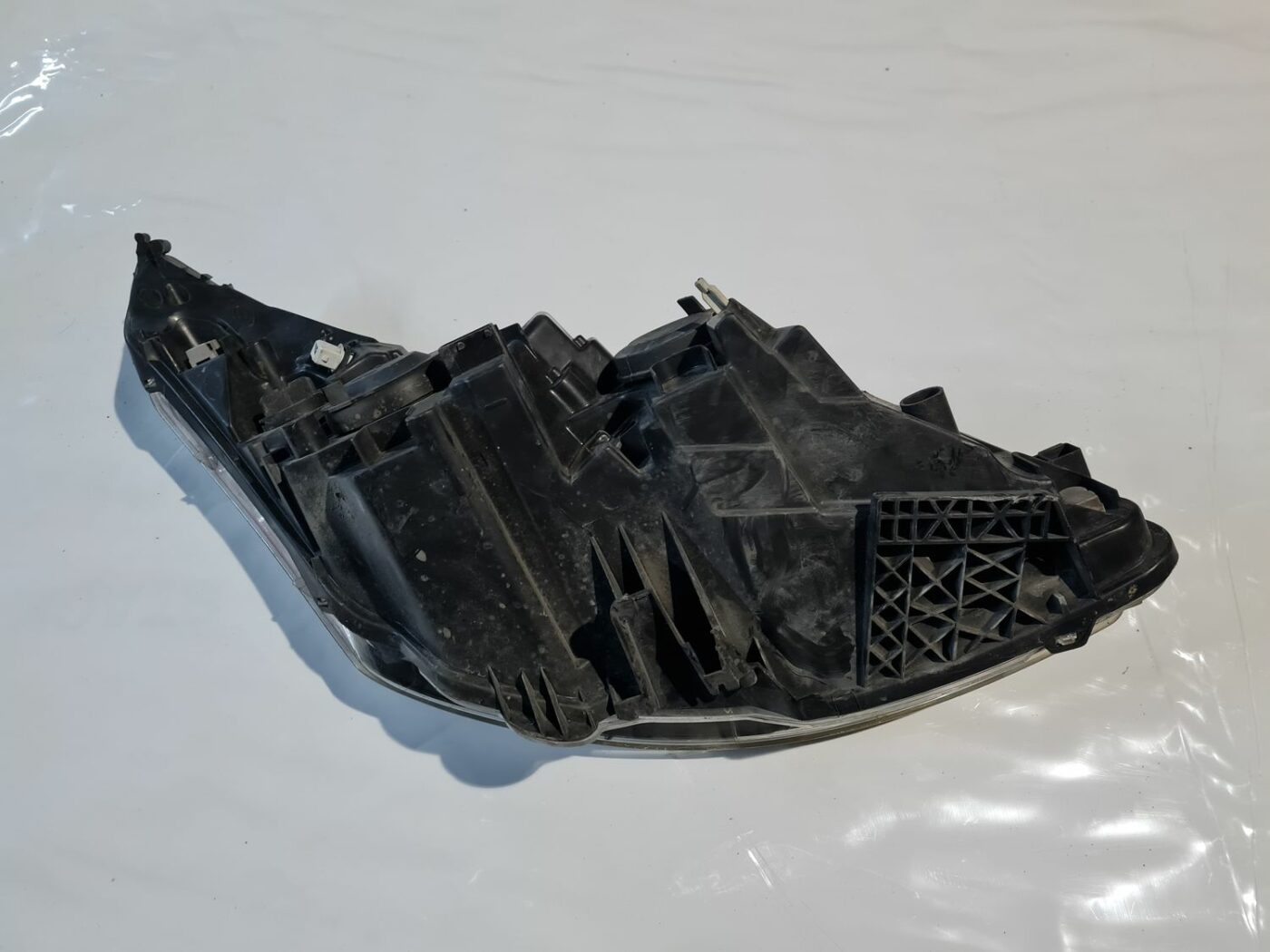 Priekšējais kreisais lukturis priekš CITROEN C4 2006-2 4 Priekšējais kreisais lukturis priekš CITROEN C4 2006-2