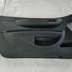 Priekšējo kreiso durvju apdare priekš CITROEN C4 2006-2