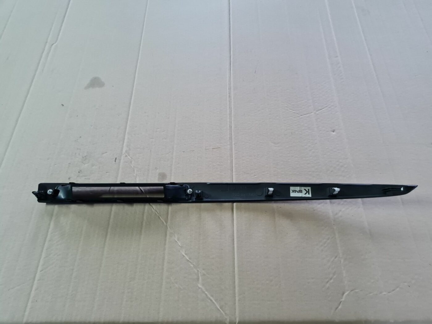 Mērinstrumentu paneļa dekoratīvā uzlika priekš MAZDA 3 2007 4 Mērinstrumentu paneļa dekoratīvā uzlika priekš MAZDA 3 2007