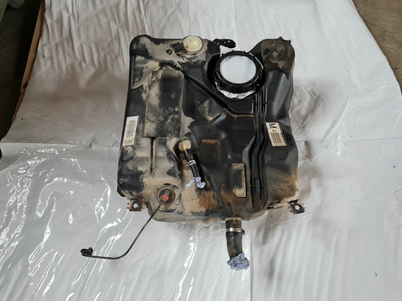 Degvielas tvertne priekš MAZDA 3 2007 5 Degvielas tvertne priekš MAZDA 3 2007