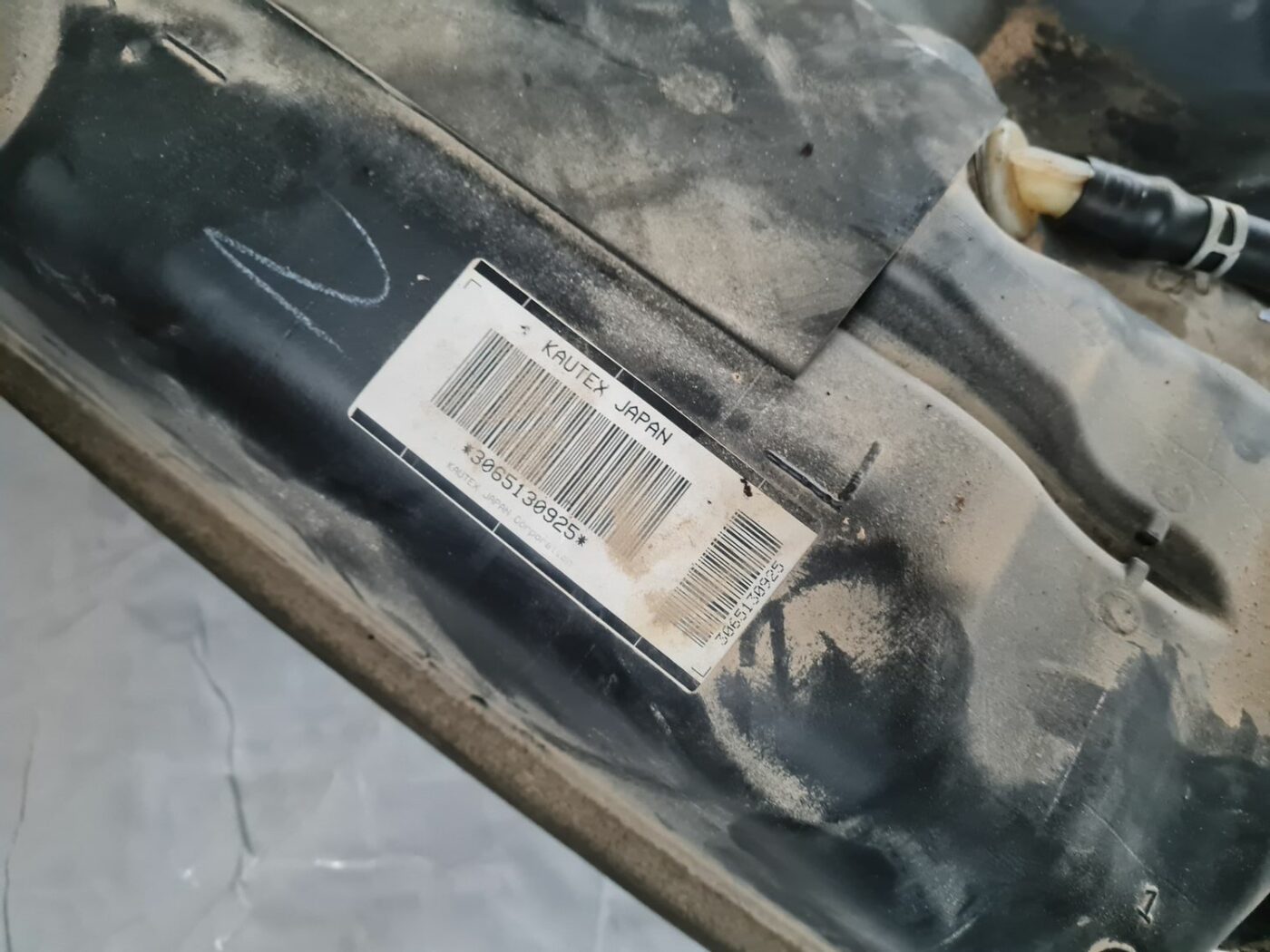 Degvielas tvertne priekš MAZDA 3 2007 4 Degvielas tvertne priekš MAZDA 3 2007