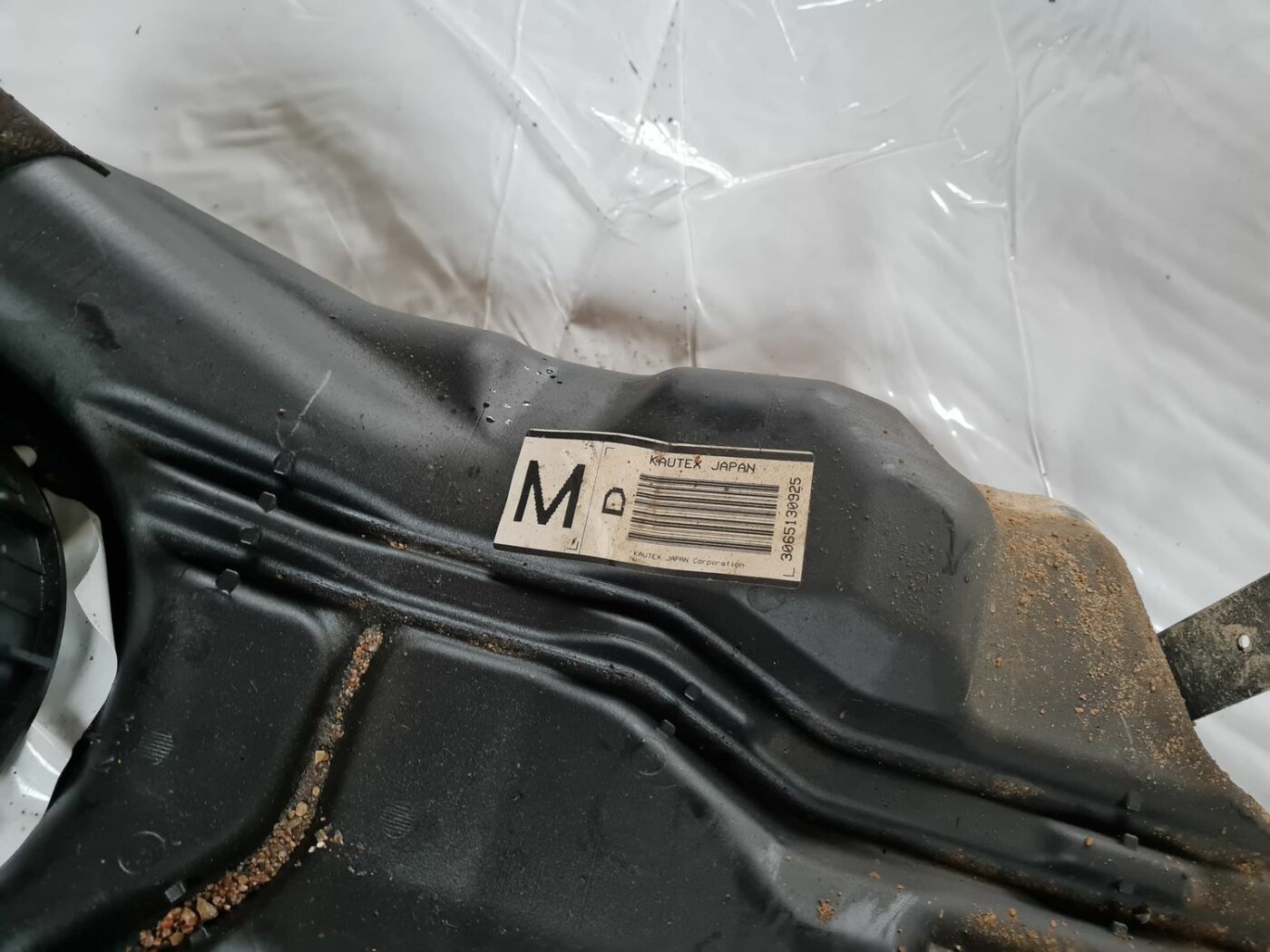 Degvielas tvertne priekš MAZDA 3 2007 3 Degvielas tvertne priekš MAZDA 3 2007