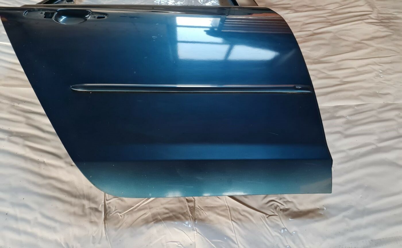 Aizmugurējās labās durvis priekš MAZDA 3 2007