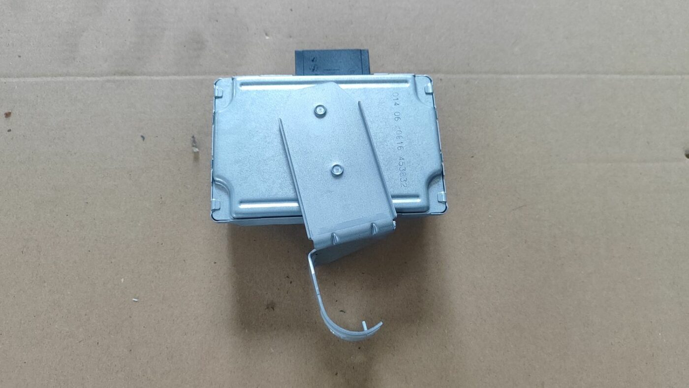 Aizdedzes vadības bloks priekš FORD FOCUS 2016 UNIVERSAL