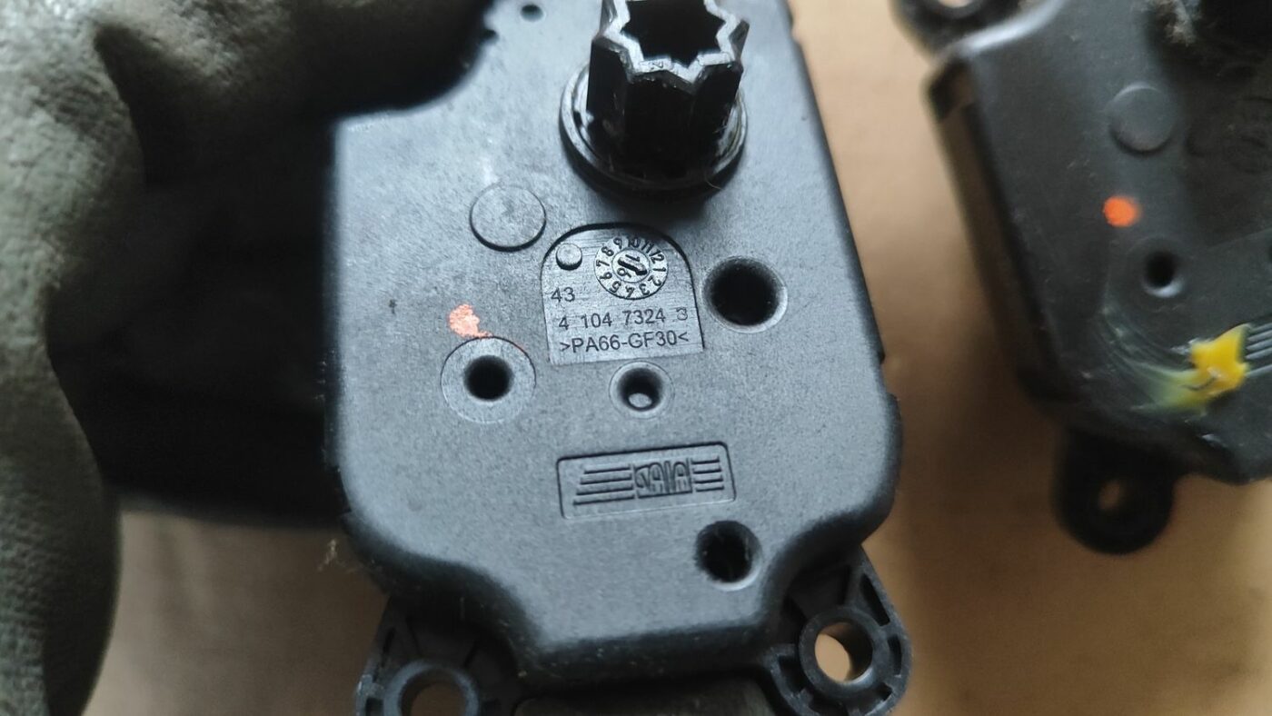 Apsildes sistēmas aktuators priekš FORD FOCUS 2016 UNIVERSAL