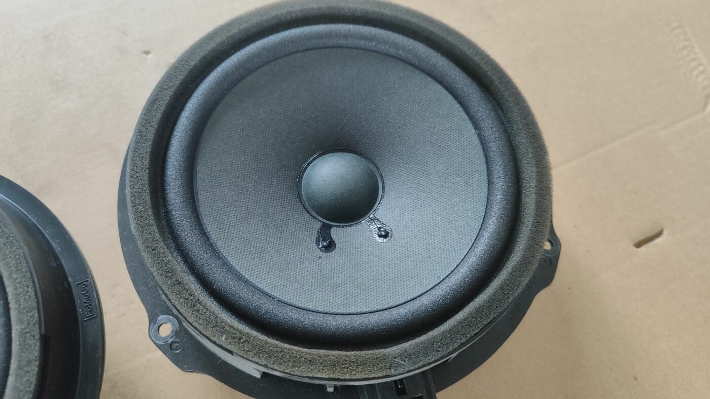 Durvju skaļrunis, apakšā priekš FORD FOCUS 2016 UNIVERSAL