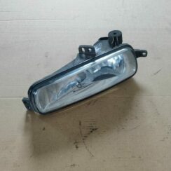 Miglas lukturis priekšā labajā pusē priekš FORD FOCUS 2016 UNIVERSAL