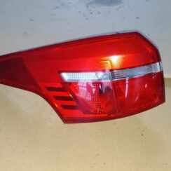 Aizmugurējais kreisais lukturis priekš FORD FOCUS 2016 UNIVERSAL