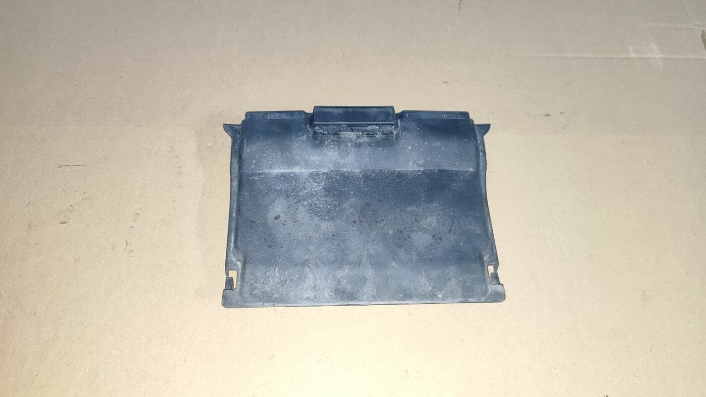 Akumulatora vāks priekš FORD FOCUS 2016 UNIVERSAL