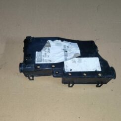 Drošinātāju kārbas korpuss priekš FORD FOCUS 2016 UNIVERSAL