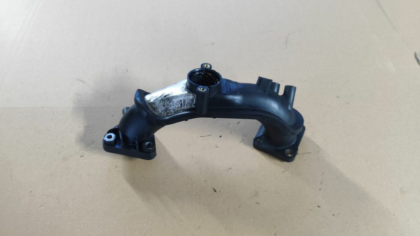 Interkulera caurule priekš FORD FOCUS 2016 UNIVERSAL 1 Interkulera caurule priekš FORD FOCUS 2016 UNIVERSAL