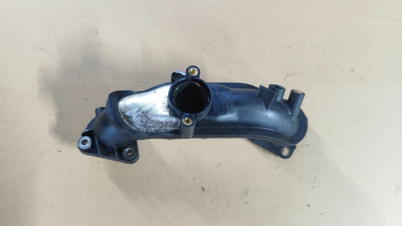 Interkulera caurule priekš FORD FOCUS 2016 UNIVERSAL 5 Interkulera caurule priekš FORD FOCUS 2016 UNIVERSAL