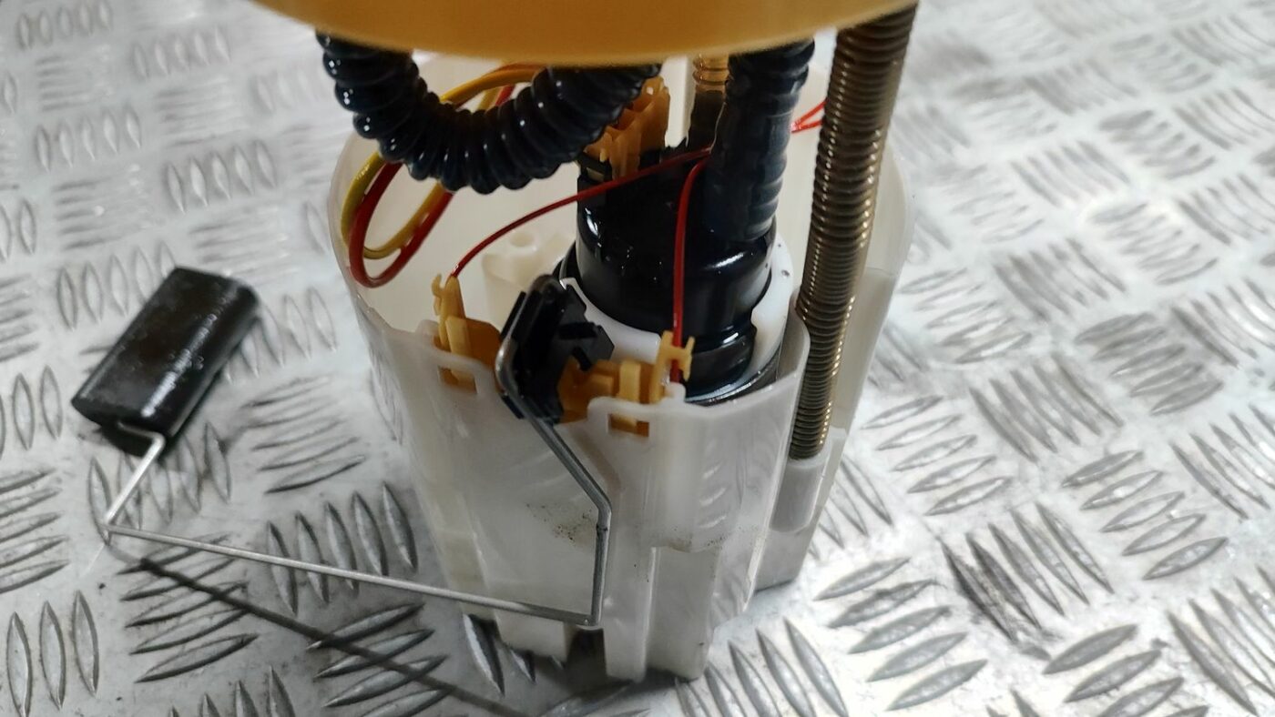 Degvielas tvertnes sūknis priekš FORD FOCUS 2016 UNIVERSAL