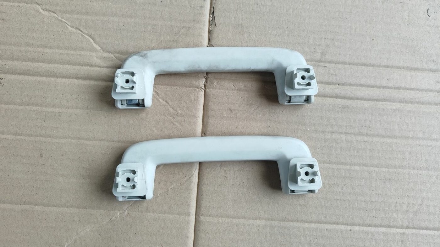 Salona rokturis griestos priekš FORD FOCUS 2016 UNIVERSAL