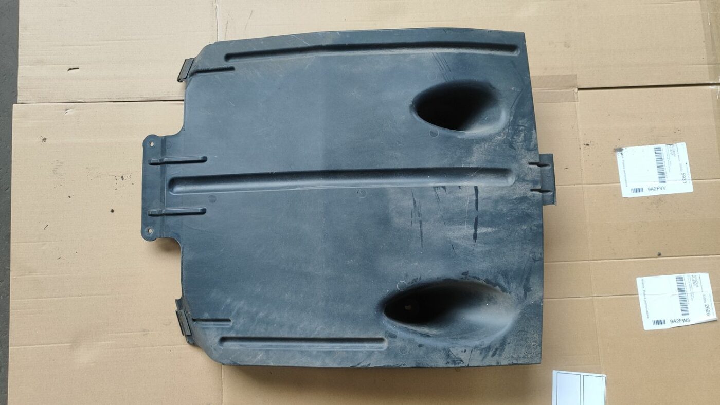 Dzinēja aizsargs priekš FORD FOCUS 2016 UNIVERSAL 2 Dzinēja aizsargs priekš FORD FOCUS 2016 UNIVERSAL