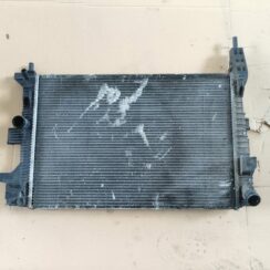 Dzesēšanas radiators priekš FORD FOCUS 2016 UNIVERSAL