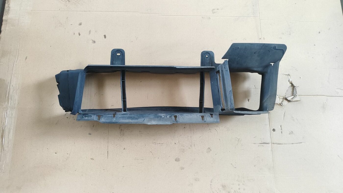 Ieplūdes gaisa deflektors/Difuzors priekš FORD FOCUS 2016 UNIVERSAL 1 Ieplūdes gaisa deflektors/Difuzors priekš FORD FOCUS 2016 UNIVERSAL