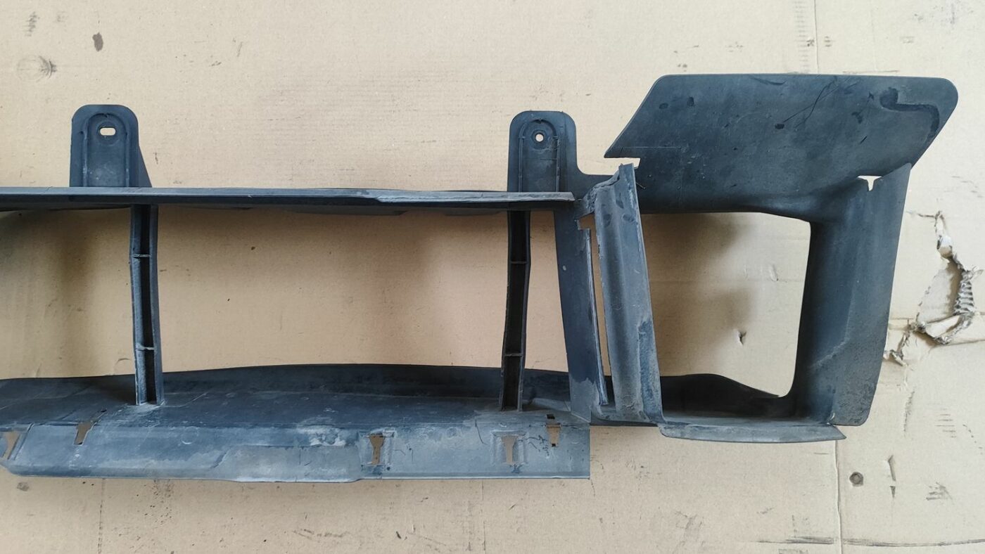 Ieplūdes gaisa deflektors/Difuzors priekš FORD FOCUS 2016 UNIVERSAL 5 Ieplūdes gaisa deflektors/Difuzors priekš FORD FOCUS 2016 UNIVERSAL