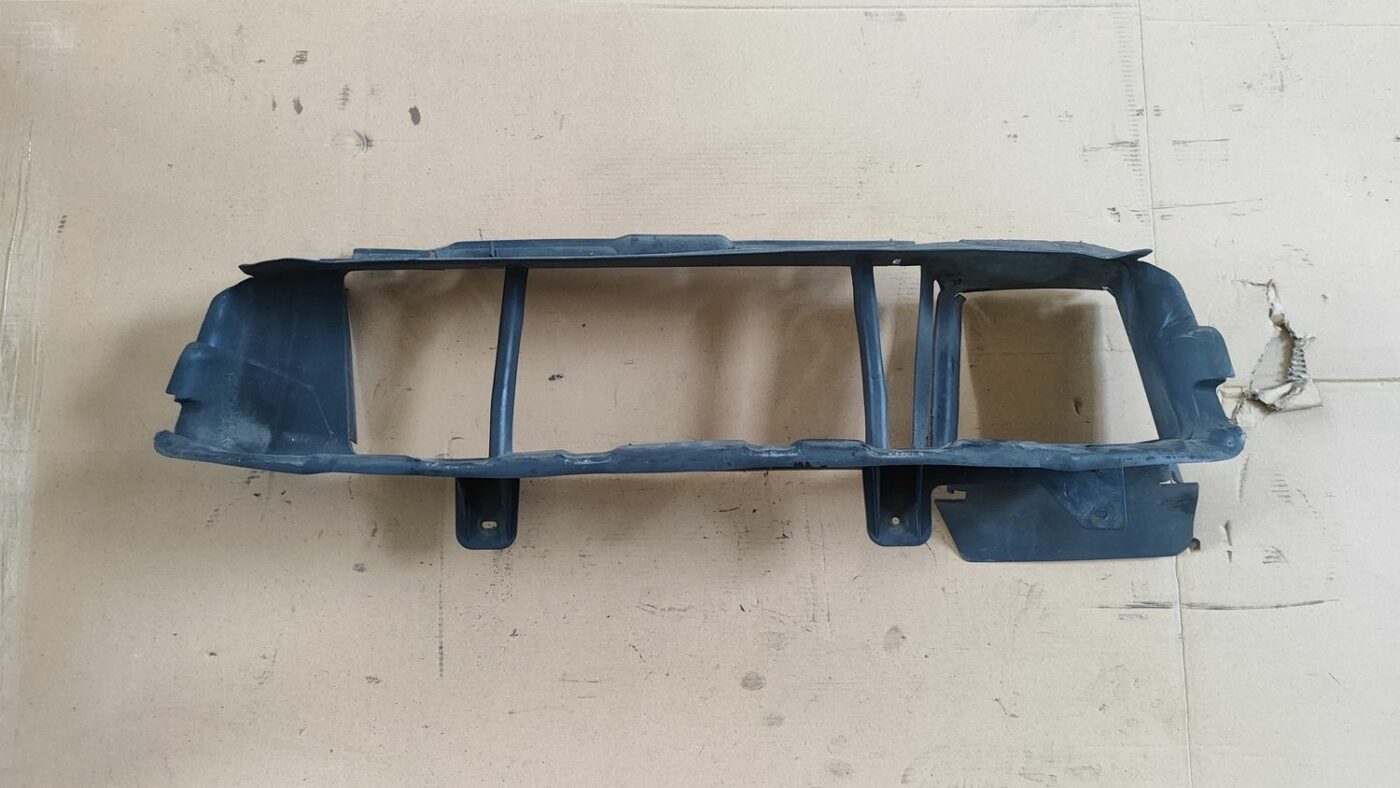 Ieplūdes gaisa deflektors/Difuzors priekš FORD FOCUS 2016 UNIVERSAL 4 Ieplūdes gaisa deflektors/Difuzors priekš FORD FOCUS 2016 UNIVERSAL