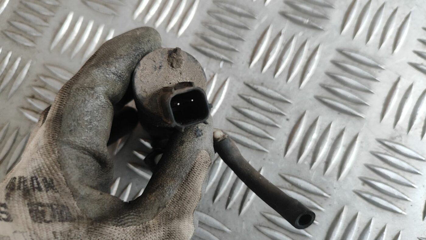 Mazgātāja šķidruma sūknis priekš FORD FOCUS 2016 UNIVERSAL