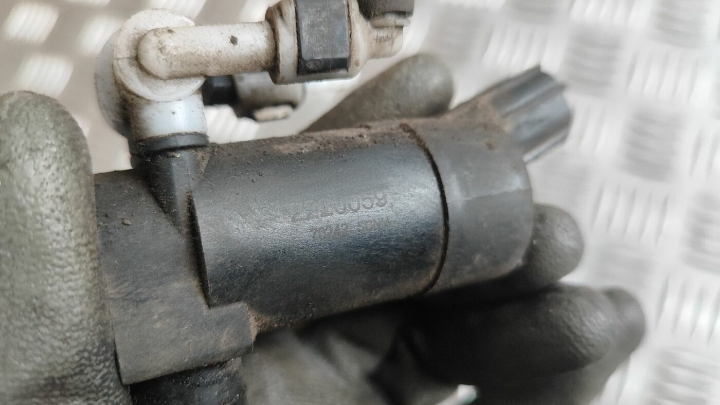 Mazgātāja šķidruma sūknis priekš FORD FOCUS 2016 UNIVERSAL