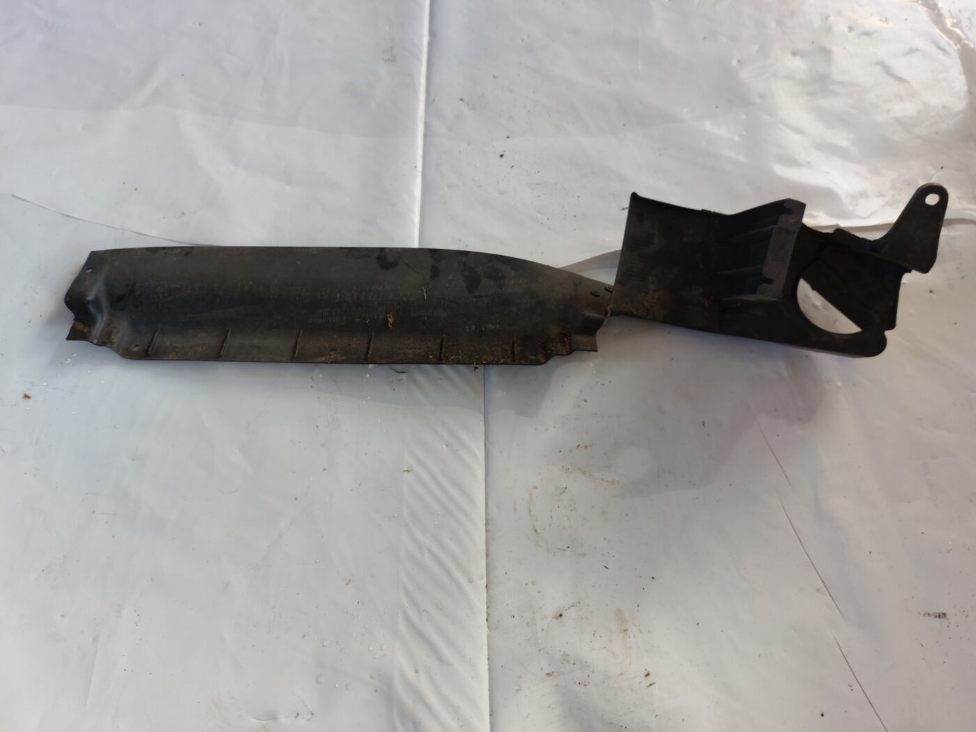 Priekšēja bufera aizsargs priekš HONDA CIVIC 2006 1 Priekšēja bufera aizsargs priekš HONDA CIVIC 2006