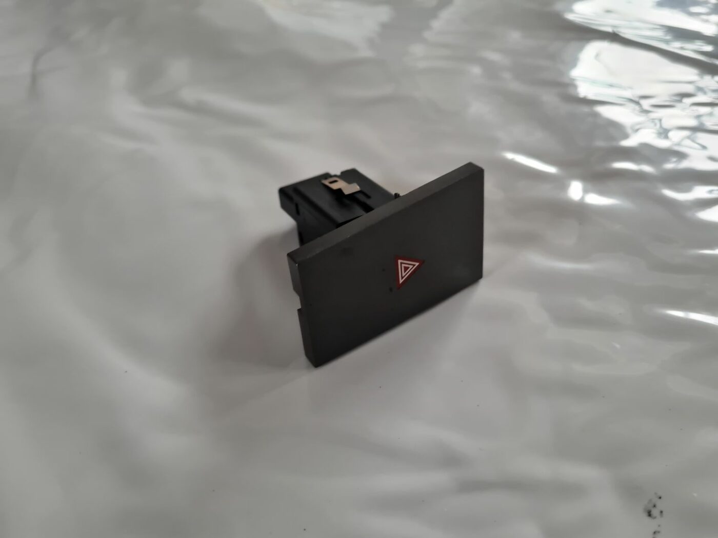 Trauksmes poga priekš OPEL VECTRA C 2006 1 Trauksmes poga priekš OPEL VECTRA C 2006