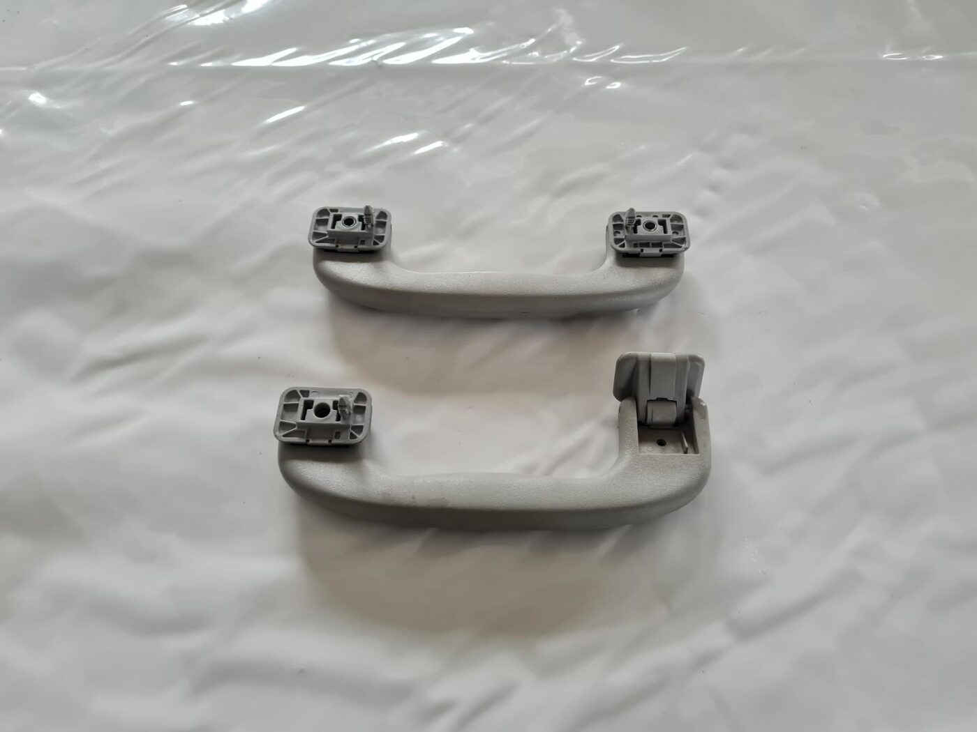 Salona rokturis griestos priekš OPEL VECTRA C 2006 2 Salona rokturis griestos priekš OPEL VECTRA C 2006