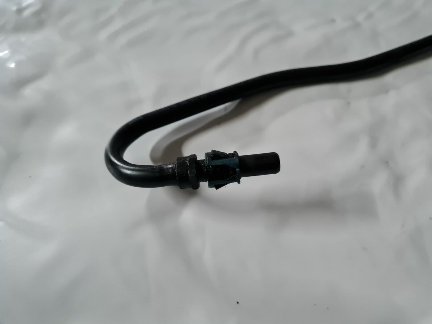 Degvielas caurule priekš OPEL VECTRA C 2006 2 Degvielas caurule priekš OPEL VECTRA C 2006