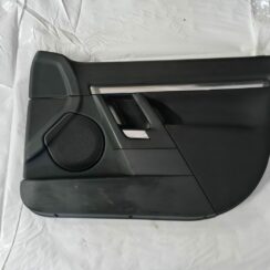 Priekšējo labo durvju apdare priekš OPEL VECTRA C 2006
