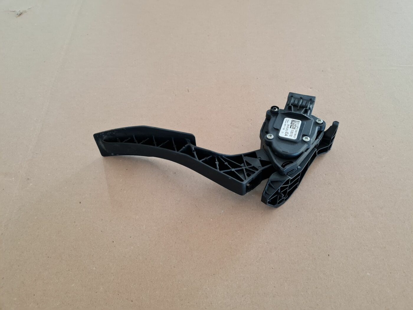 Gāzes pedālis priekš OPEL ASTRA J 2013 1 Gāzes pedālis priekš OPEL ASTRA J 2013