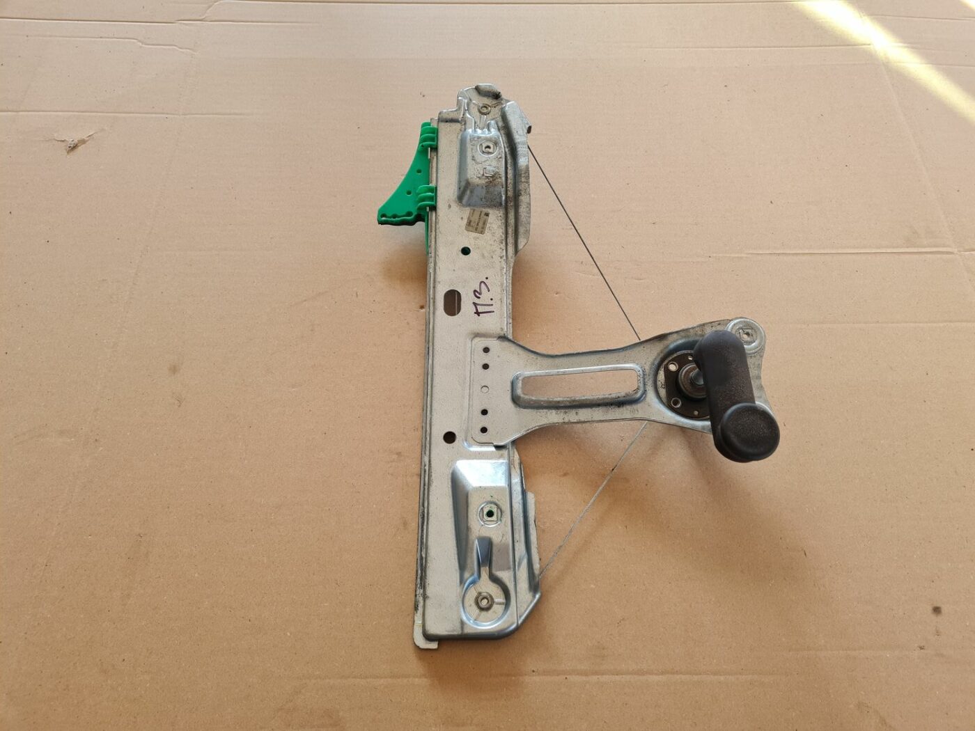 Stikla pacelšanas mehānisms aizmugurējais labais priekš OPEL ASTRA J 2013