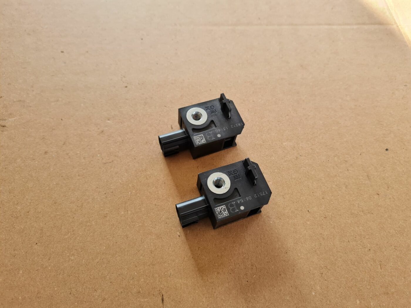 Drošības spilvena trieciensensors priekš OPEL ASTRA J 2013 2 Drošības spilvena trieciensensors priekš OPEL ASTRA J 2013